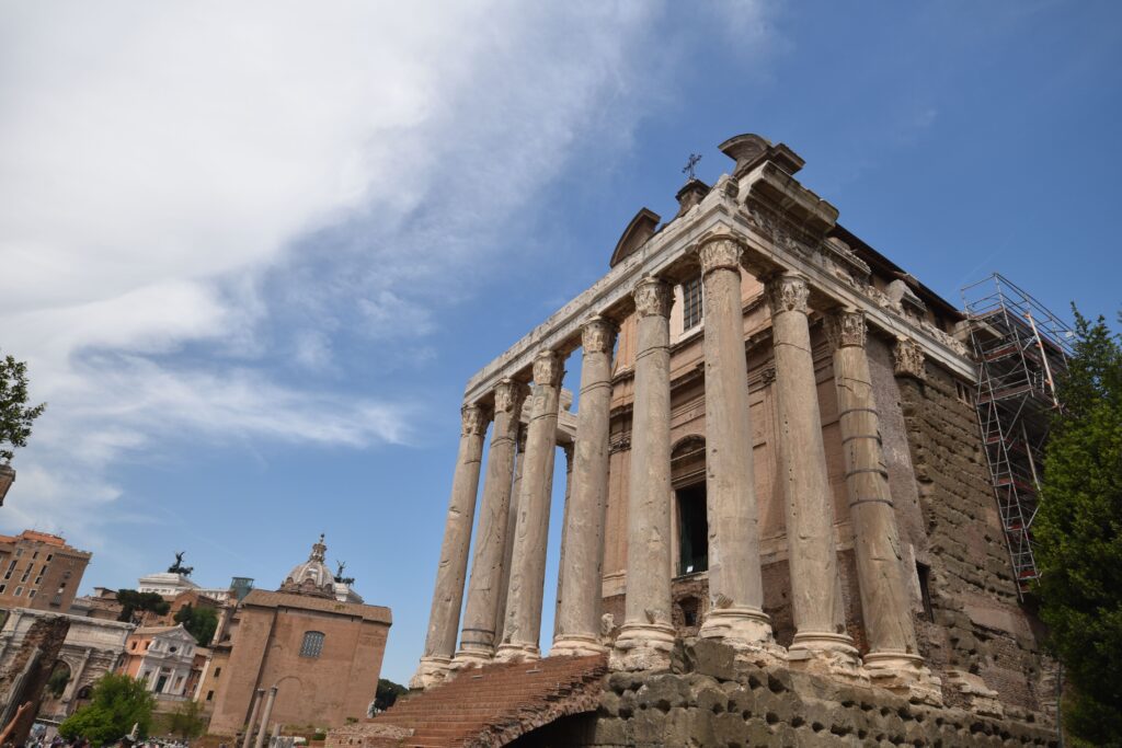 Tracing the Footsteps of Emperors: Palatine Hill’s Palatial Residences Explored Tracing the Footsteps of Emperors: Palatine Hill’s Palatial Residences Explored