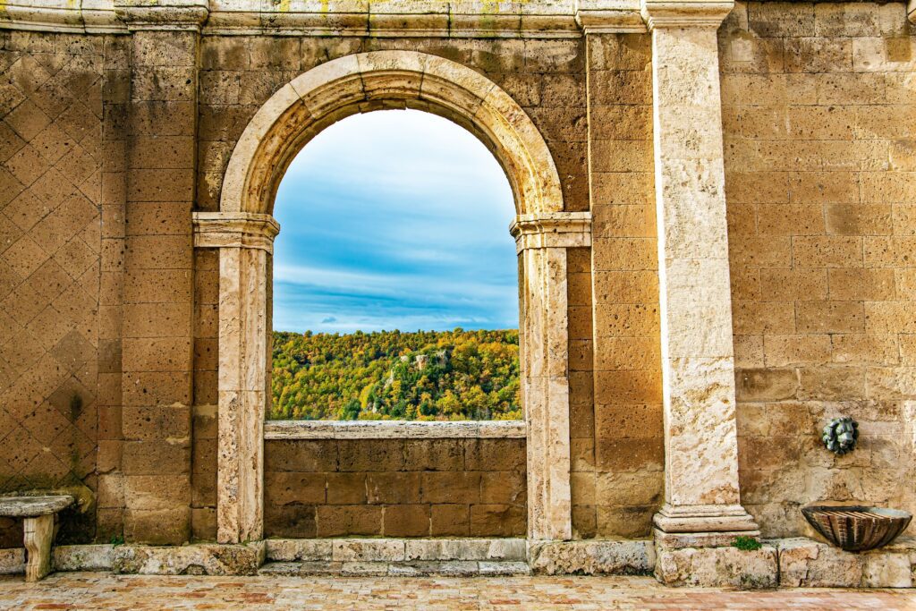 The Influence of Etruscan Architecture on Early Rome Explained Visually The Influence of Etruscan Architecture on Early Rome Explained Visually
