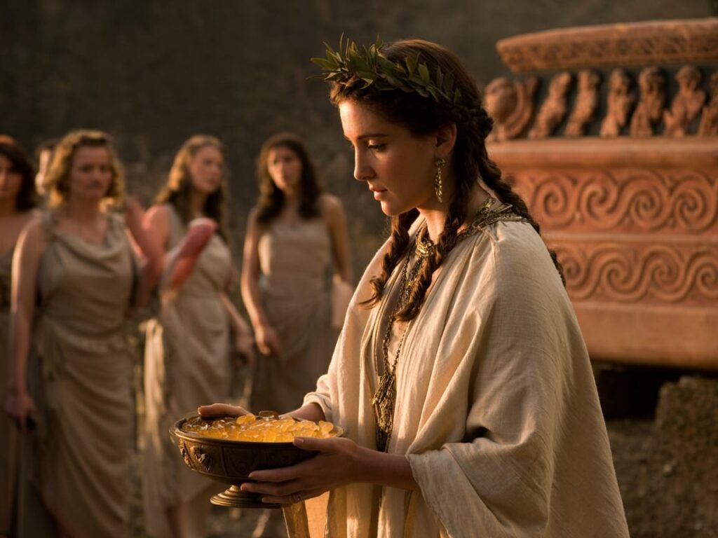 The Influence of Etruscan Women on Early Roman Society and Fashion The Influence of Etruscan Women on Early Roman Society and Fashion